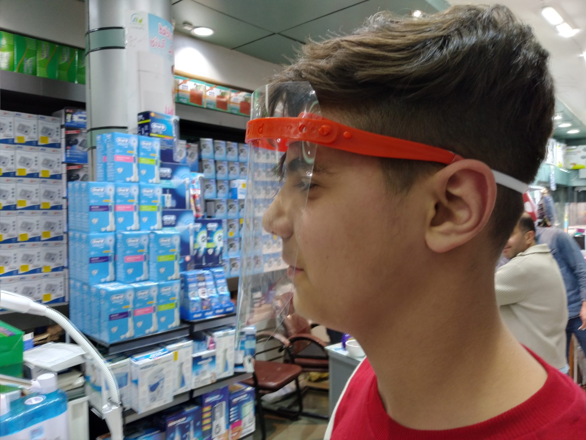 خرید و قیمت شیلد شیلد محافظ صورت پزشکی با لاترین کیفیت و قیمت عمده عالی | انواع تجهیزات محافظت فردی بیمارستانی .