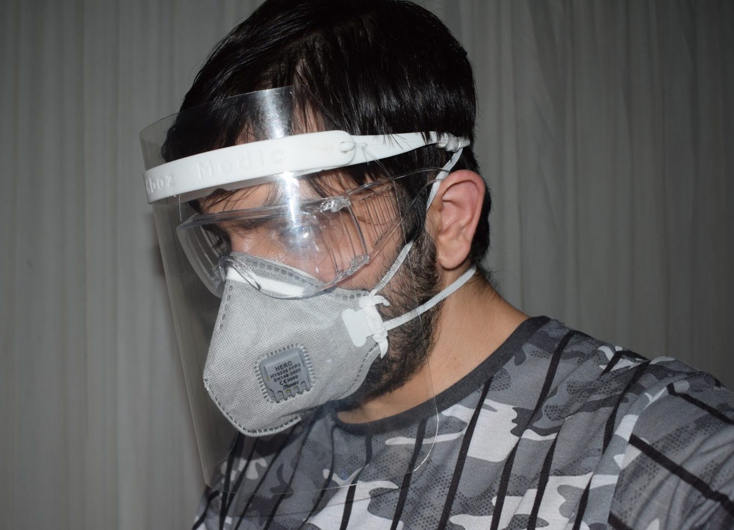 ماسک محافظ صورت پزشکی
